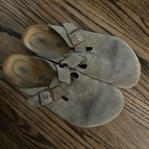 Men’s Birkenstock Boston soft bed clog. Size 44